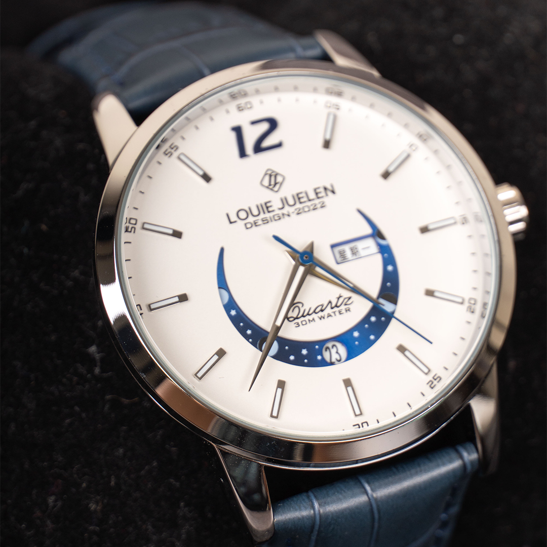 Elegantni sat s fazama Mjeseca