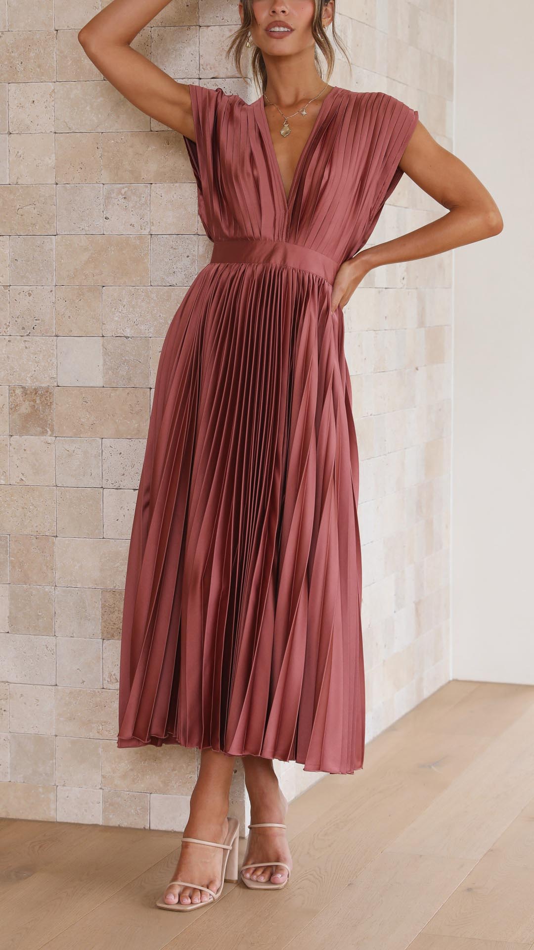 Maria - Elegantna Faldkjole